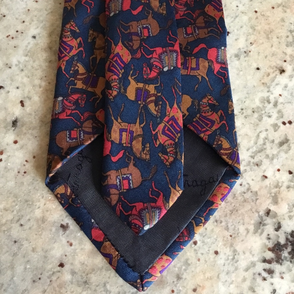 Salvatore Ferragamo Horse Patterned Equestrian Silk Tie - Picture 8 of 12